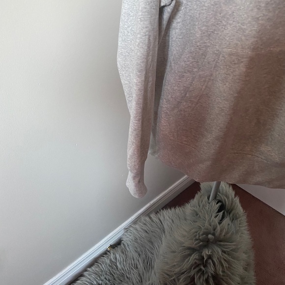 H&M sweatshirt - Picture 5 of 9